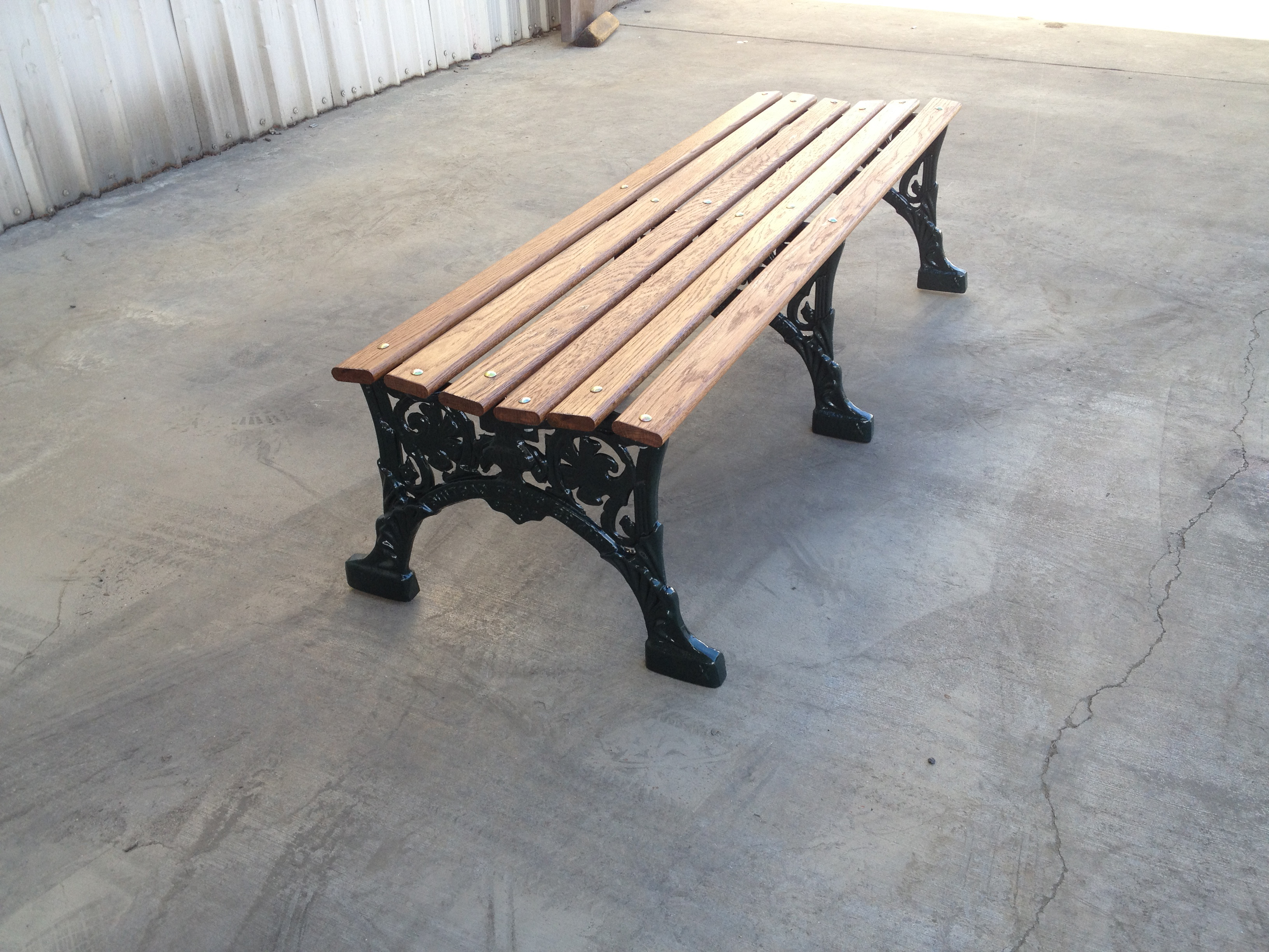 Renaissance Backless Bench with Oak slats